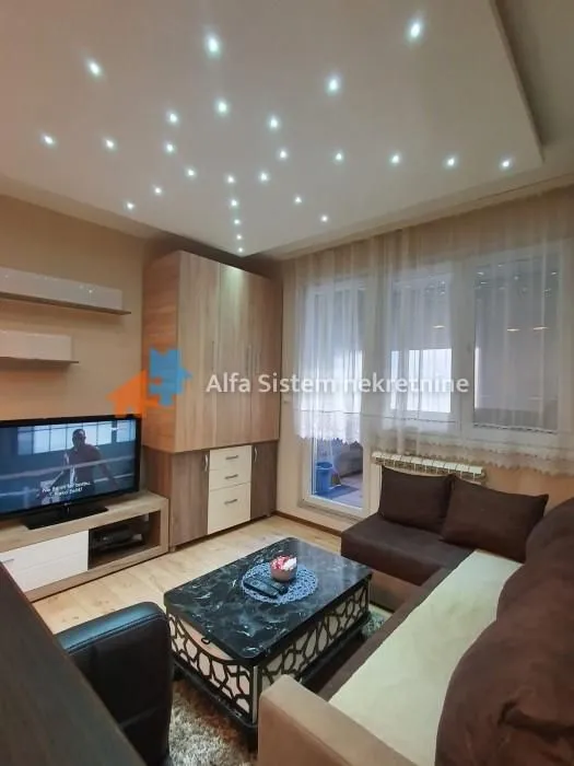 Izdavanje, stan, 40m², Lion, Zvezdara Sve Podlokacije