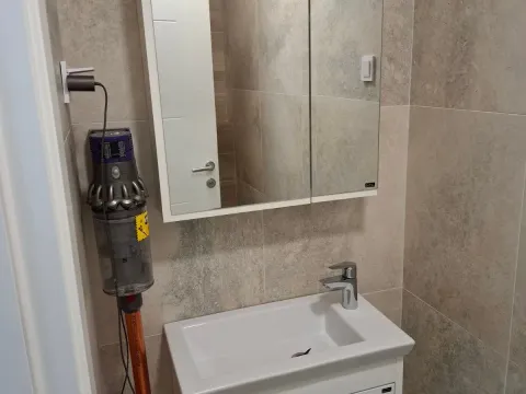 Izdavanje, dvosoban stan, 70m², Kalimanj, Tivat - image 12