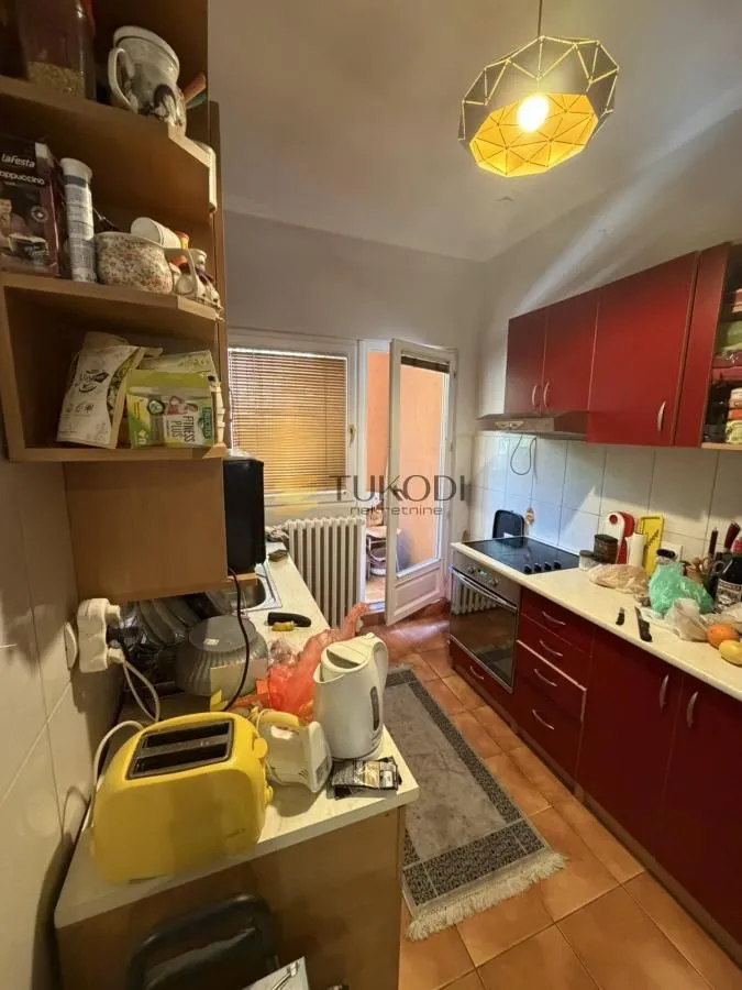 Prodaja, trosoban stan, 87m², Centar, Novi Sad