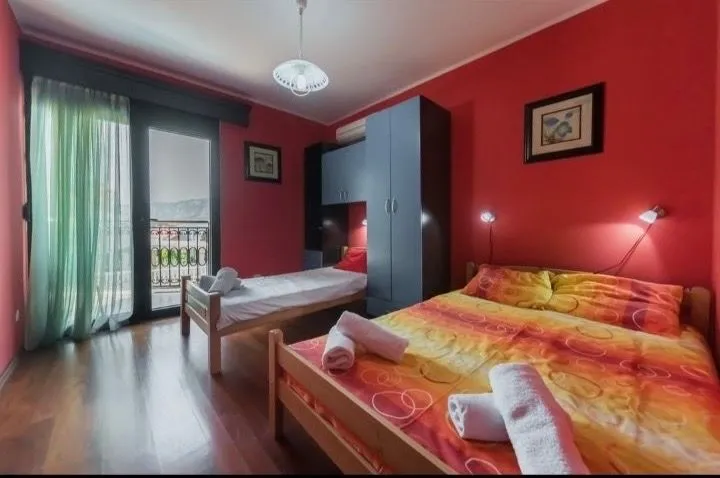 Sale, two bedroom apartment, 90m², Dobrota, Kotor