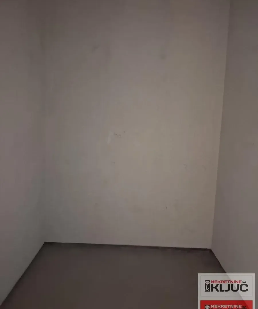 Prodaja, četvorosoban stan, 103m², Telep, Novi Sad Sve Podlokacije