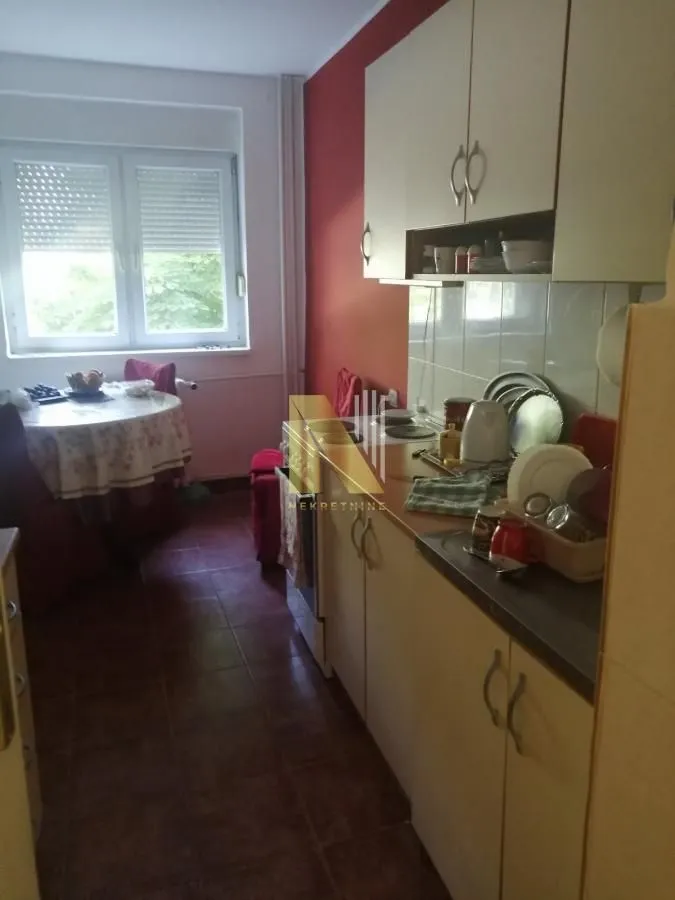 Prodaja, dvosoban stan, 51m², Bulevar Oslobodjenja, Novi Sad Sve Podlokacije