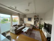 Izdavanje, trosoban stan, 100m², Preko Morače, Podgorica - image 1