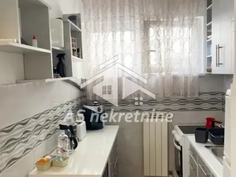 Izdavanje, trosoban stan, 60m², Savski Venac, Beograd - image 6