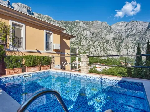 Prodaja, trosoban stan, 79m², Orahovac, Kotor - image 1