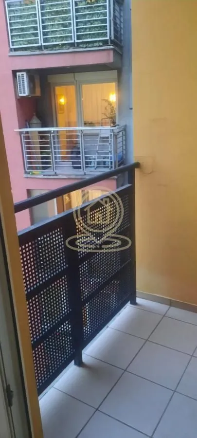 Izdavanje, jednosoban stan, 32m², Grbavica, Novi Sad Sve Podlokacije