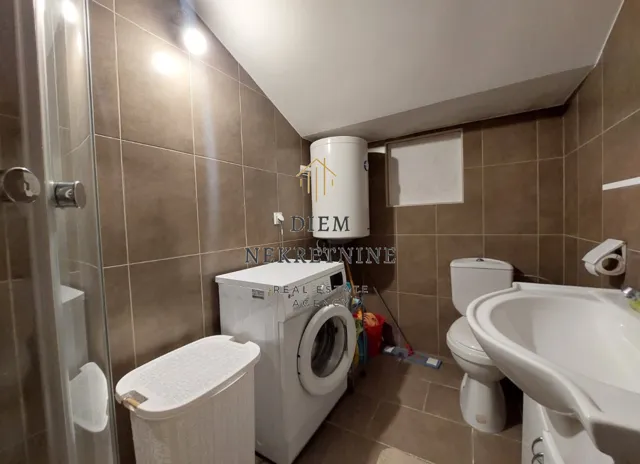 Prodaja, dvosoban stan, 62m², Dobrota, Kotor
