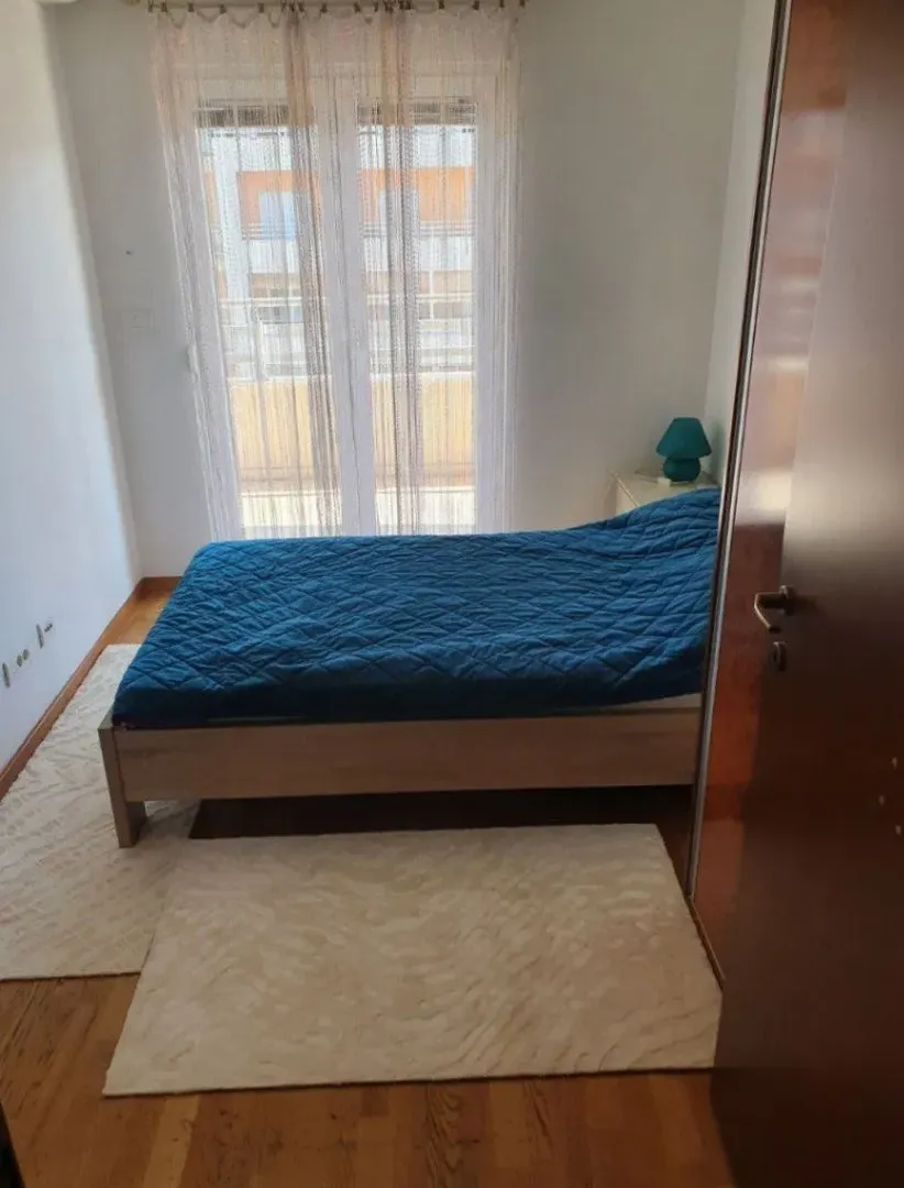 Izdavanje, dvosoban stan, 72m², City Kvart, Podgorica