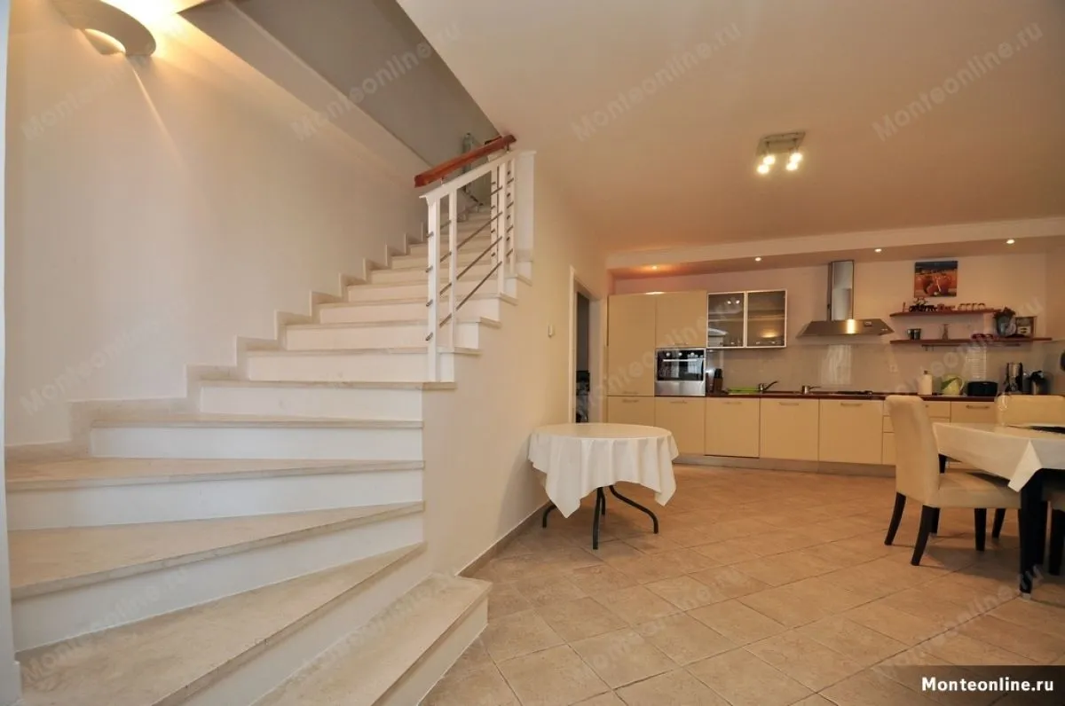 Prodaja, kuća, 500m², Herceg Novi, Crna Gora