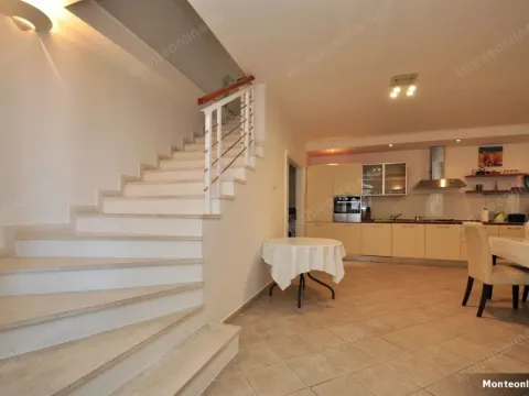Sale, house, 500m², Herceg Novi, Crna Gora - image 3