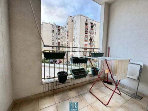 Izdavanje, dvosoban stan, 70m², Blok 6, Podgorica - image 13