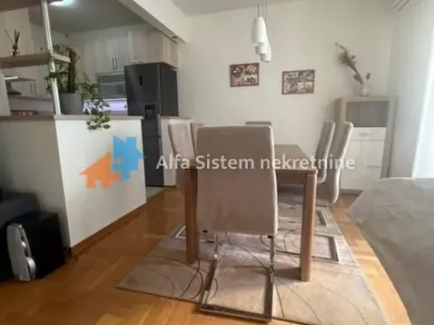 Izdavanje, trosoban stan, 106m², Vračar Hram, Vračar Sve Podlokacije - image 3