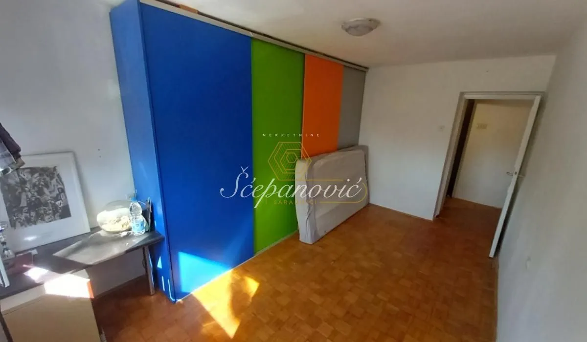 Prodaja, dvosoban stan, 43m², Adamovićevo Naselje, Novi Sad Sve Podlokacije
