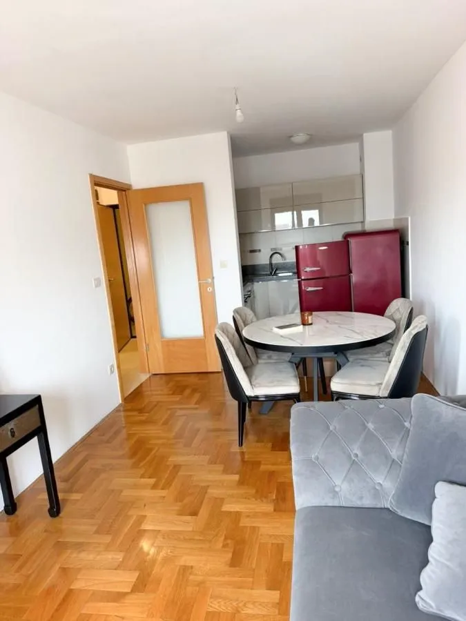 Prodaja, stan, 39m², Stari Aerodrom, Podgorica