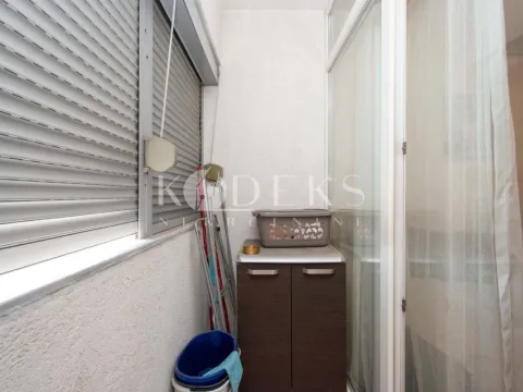 Rent, two bedroom apartment, 56m², 1 maj, Podgorica - image 9