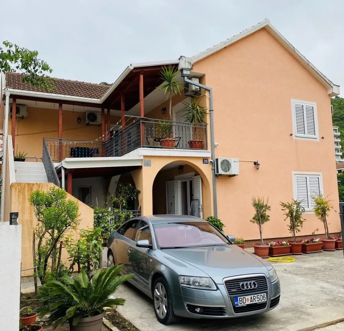 Sale, house, 238m², Golubovina, Budva