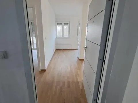 Sale, three bedroom apartment, 76m², Pančevo, Srbija - image 9