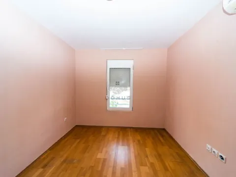 Izdavanje, dvosoban stan, 70m², Zabjelo, Podgorica - image 5