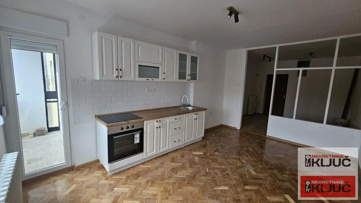 Prodaja, dvosoban stan, 59m², Sajmište, Novi Sad