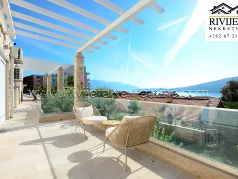 Prodaja, dvosoban stan, 157m², Đenovići, Herceg Novi