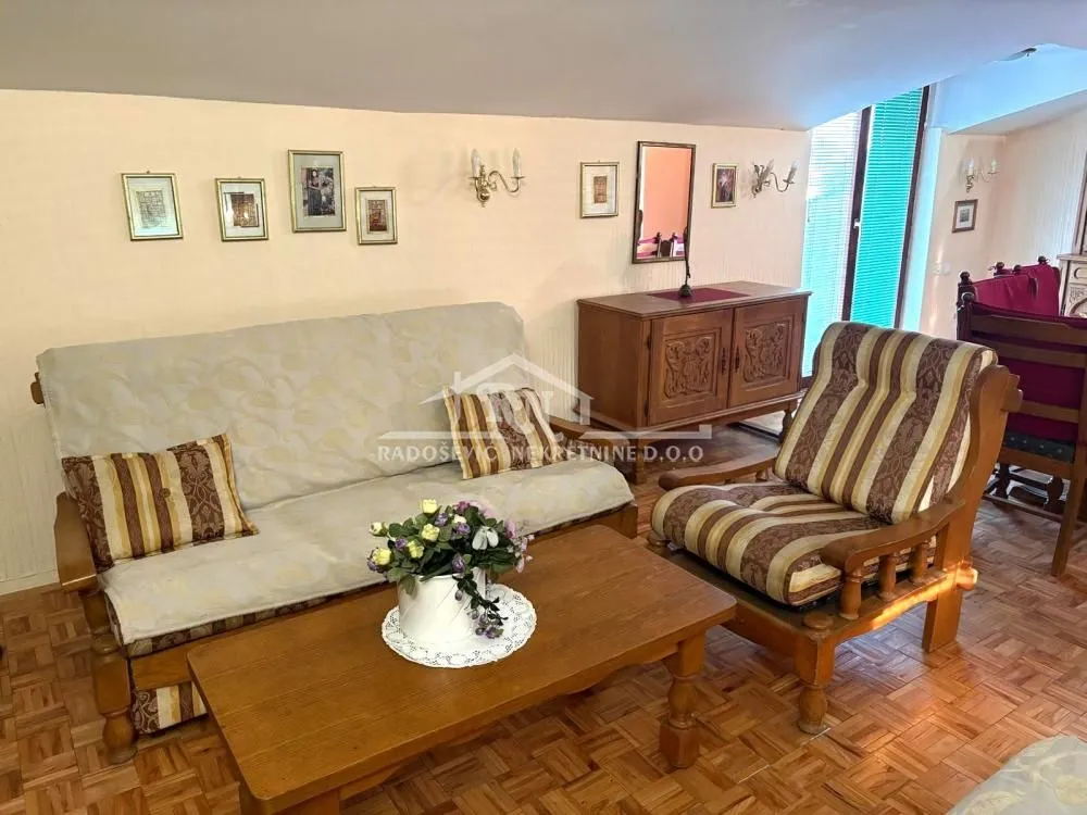 Prodaja, trosoban stan, 88m², Petlovo Brdo, Beograd