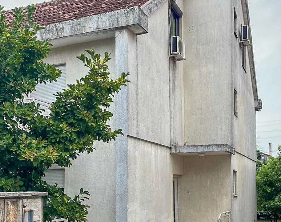 Sale, house, 320m², Zagorič, Podgorica