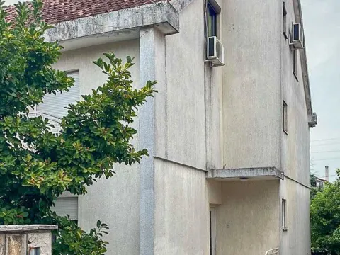 Sale, house, 320m², Zagorič, Podgorica - image 1