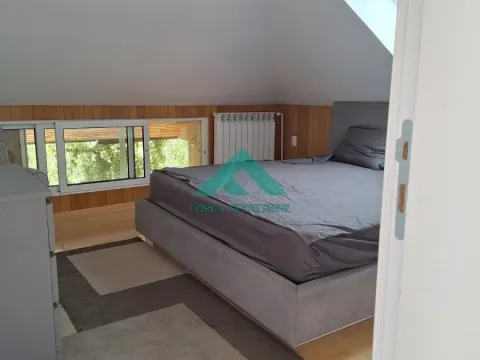 Izdavanje, četvorosoban stan, 110m², Savski Venac, Beograd - image 16