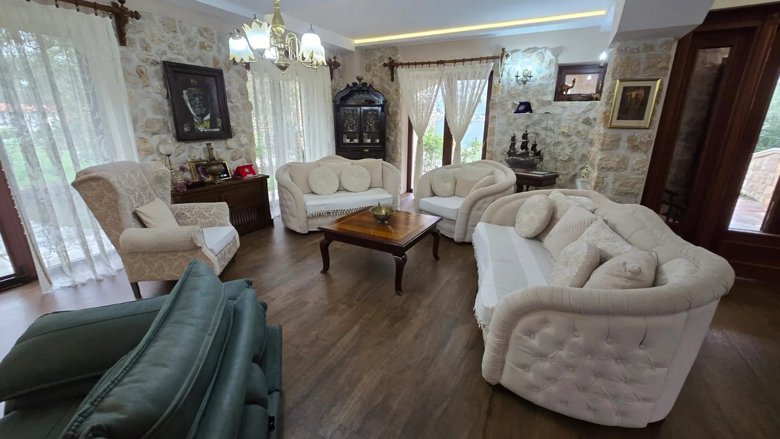 Sale, house, 650m², Prčanj, Kotor