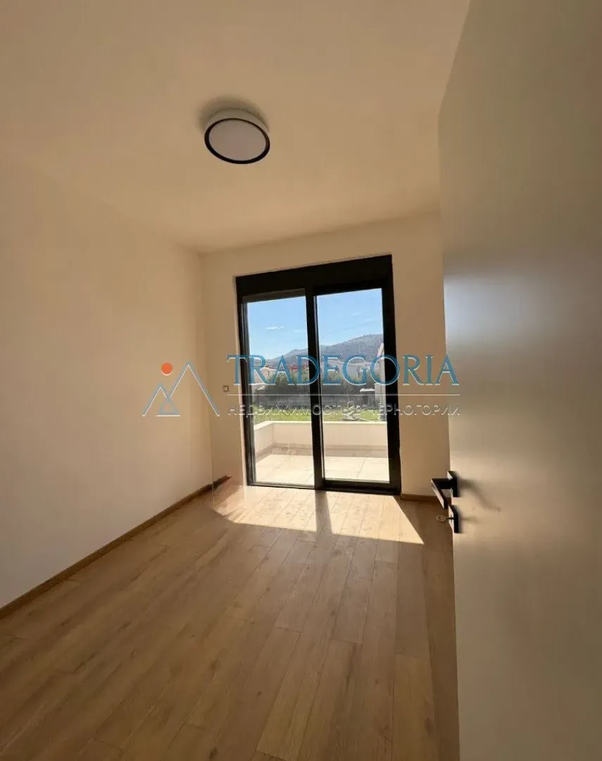 Prodaja, kuća, 196m², Bar, Crna Gora