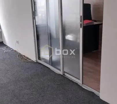 Sale, office space, 330m², Centar, Niš - image 9