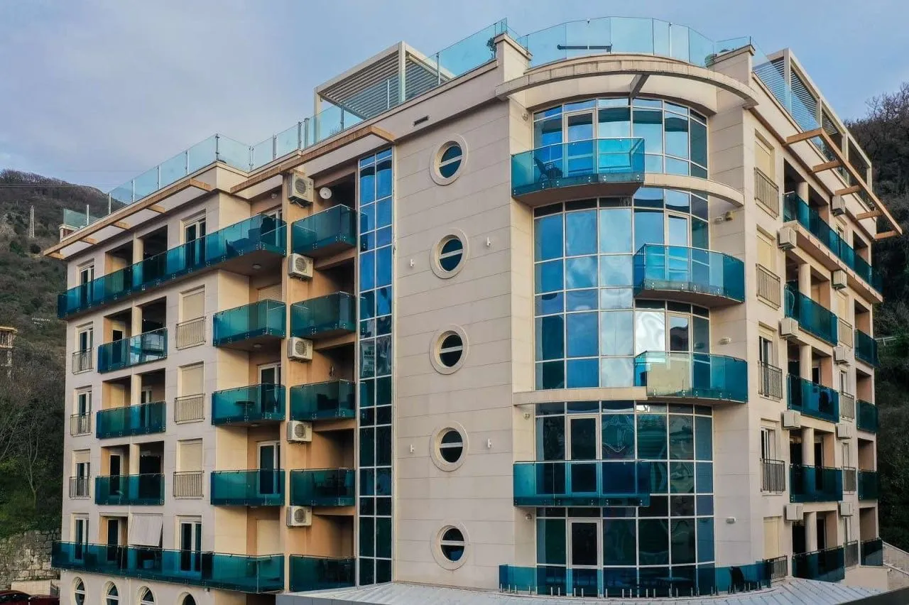 Sale, three bedroom apartment, 110m², Pržno, Budva