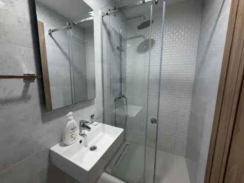 Rent, two bedroom apartment, 85m², Master Kvart, Podgorica - image 9