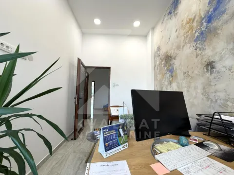 Rent, office space, 84m², Stari Aerodrom, Podgorica - image 7