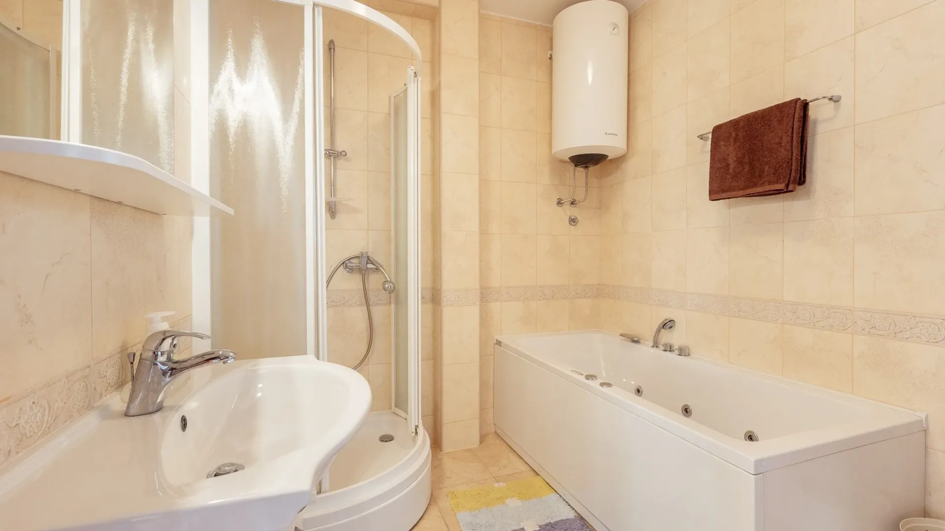 Prodaja, kuća, 291m², Lepetani, Tivat