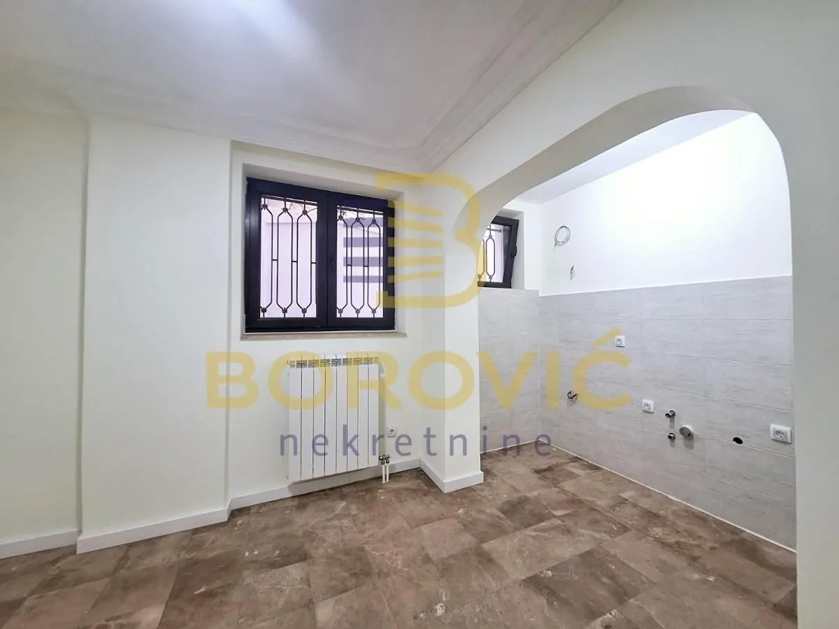 Rent, four bedroom apartment, 65m², Lekino Brdo, Voždovac Sve Podlokacije