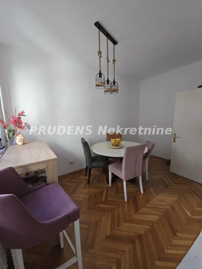 Sale, two bedroom apartment, 66m², Obilićev Venac, Beograd