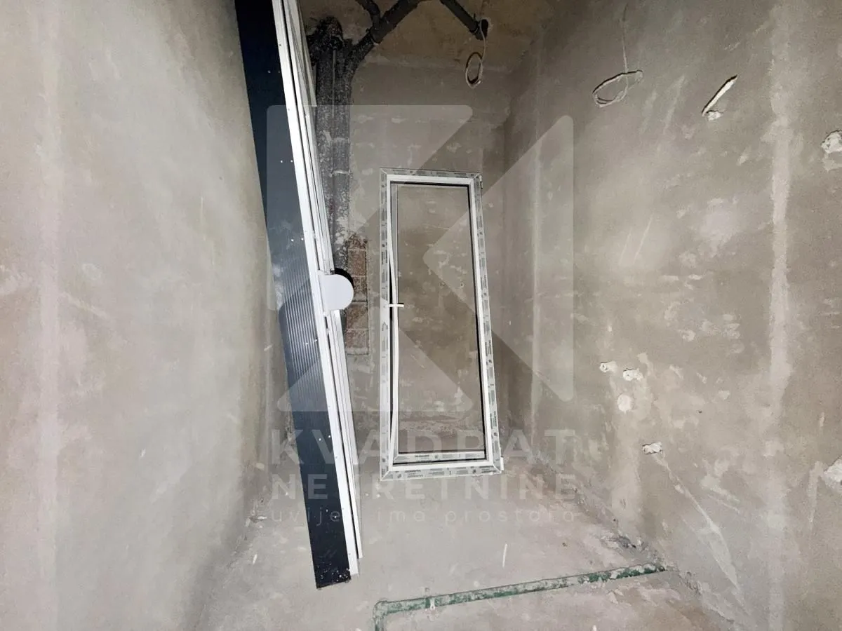 Prodaja, jednosoban stan, 53m², Kruševac, Podgorica