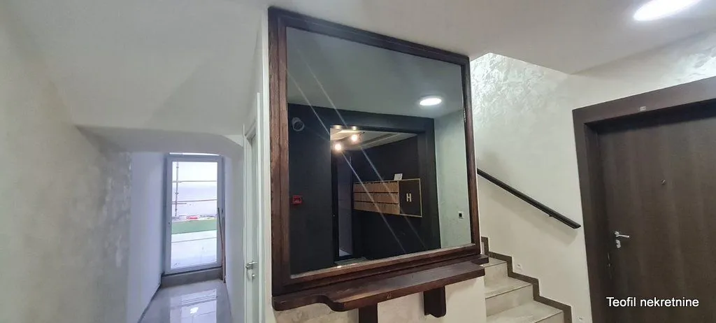 Izdavanje, trosoban stan, 66m², Zvezdara Sve Podlokacije, Beograd