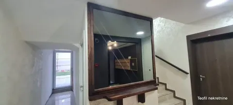 Izdavanje, trosoban stan, 66m², Zvezdara Sve Podlokacije, Beograd - image 16