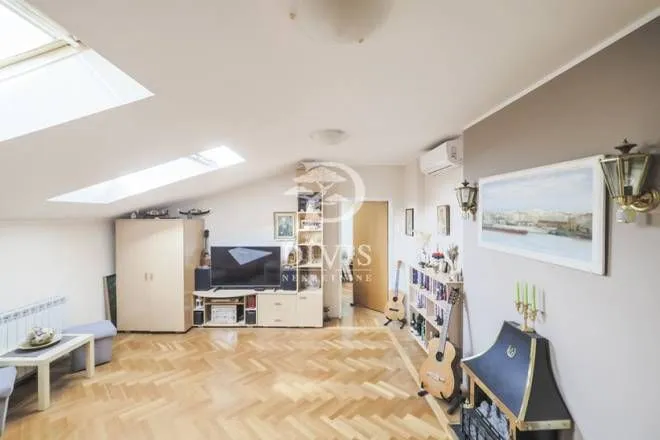 Rent, four bedroom apartment, 81m², Topličin venac, Beograd