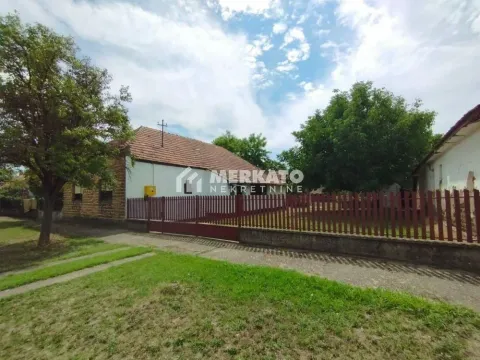 Sale, house, 136m², Krajišnik, Sečanj