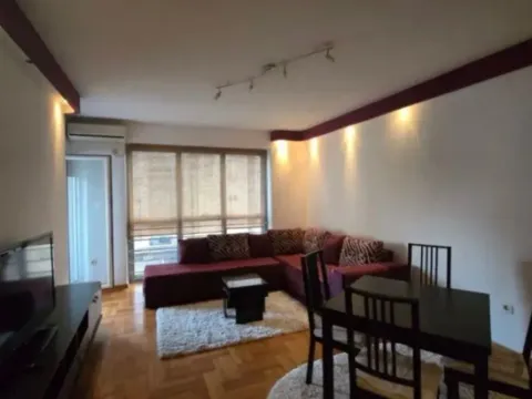 Izdavanje, jednosoban stan, 45m², Pobrežje, Podgorica - image 3