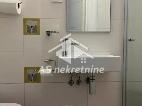 Izdavanje, poslovni prostor, 135m², Tašmajdan, Palilula Sve Podlokacije - image 13