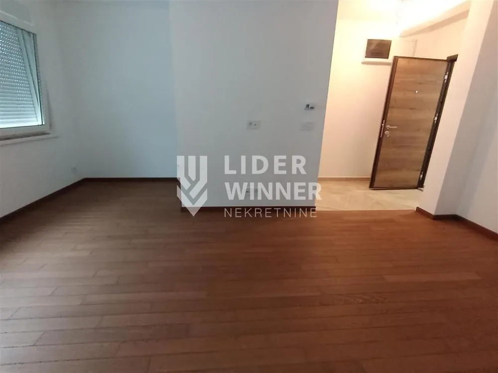 Sale, two bedroom apartment, 73m², Olimp, Zvezdara Sve Podlokacije