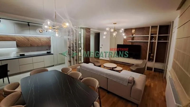 Rent, four bedroom apartment, 130m², Bulevar Evrope, Novi Sad Sve Podlokacije