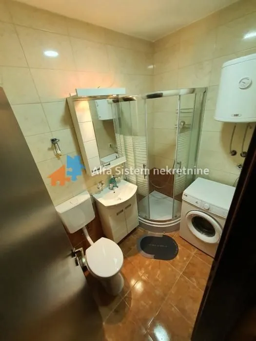 Izdavanje, stan, 40m², Lion, Zvezdara Sve Podlokacije