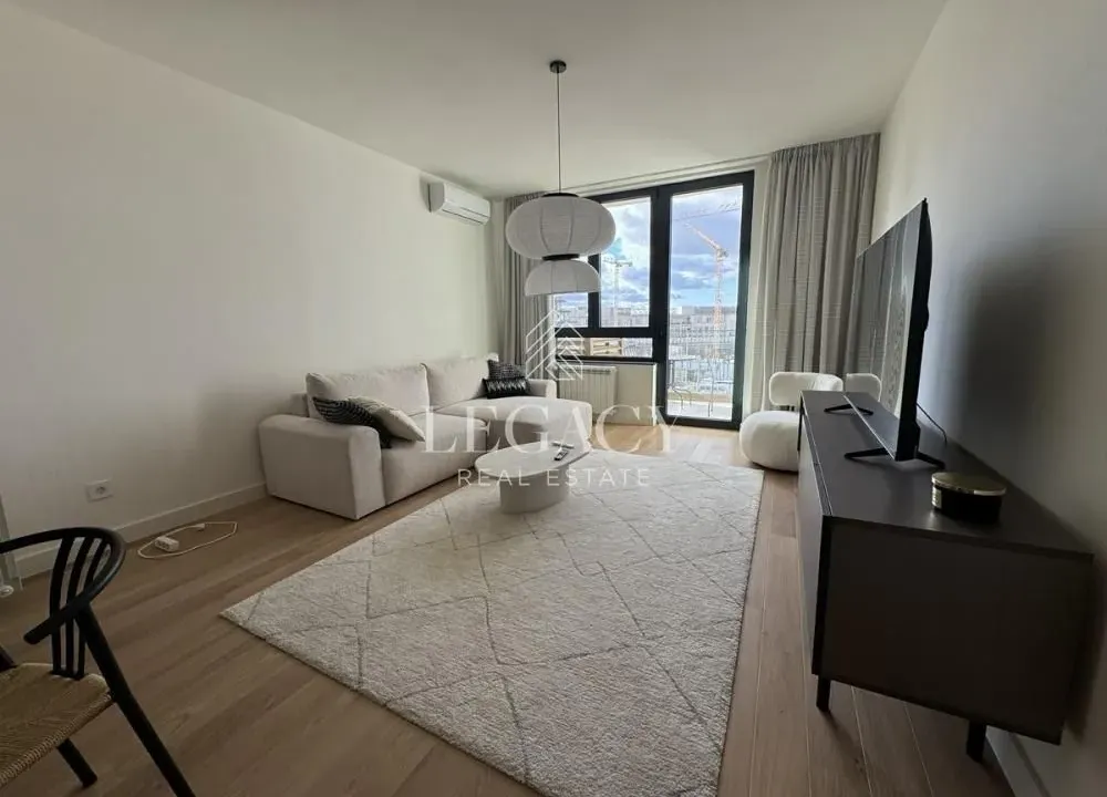 Izdavanje, dvosoban stan, 59m², Savski Venac, Beograd