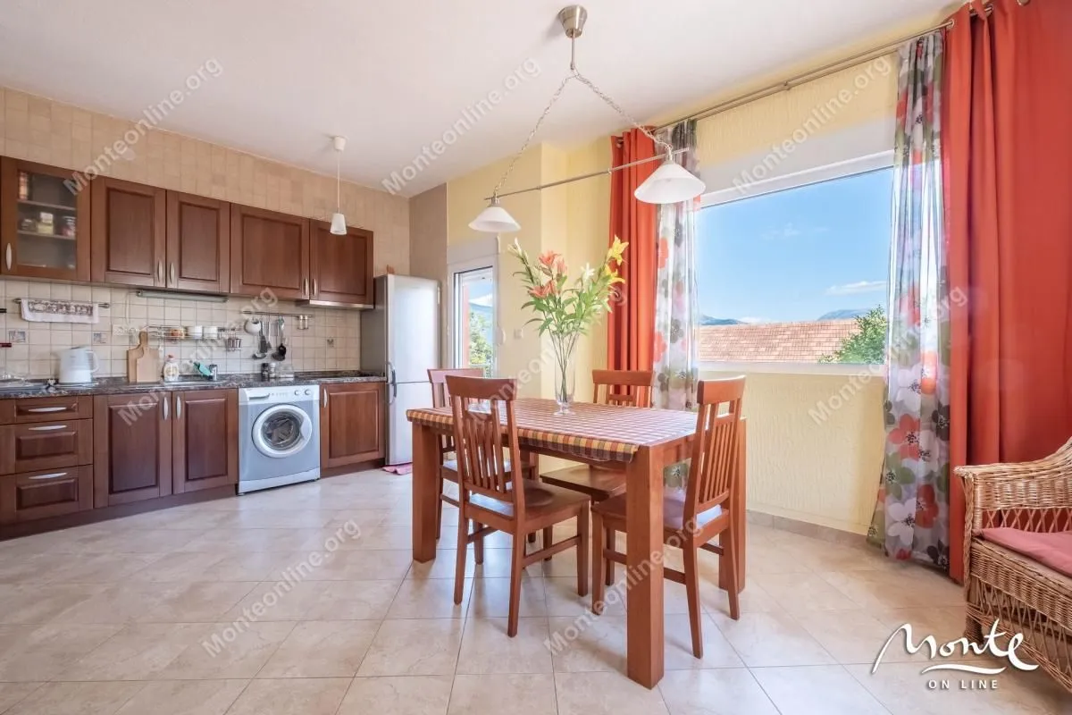 Prodaja, kuća, 89m², Krašići, Tivat