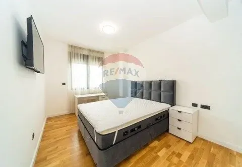 Izdavanje, trosoban stan, 130m², Nova Dalmatinska, Podgorica - image 14